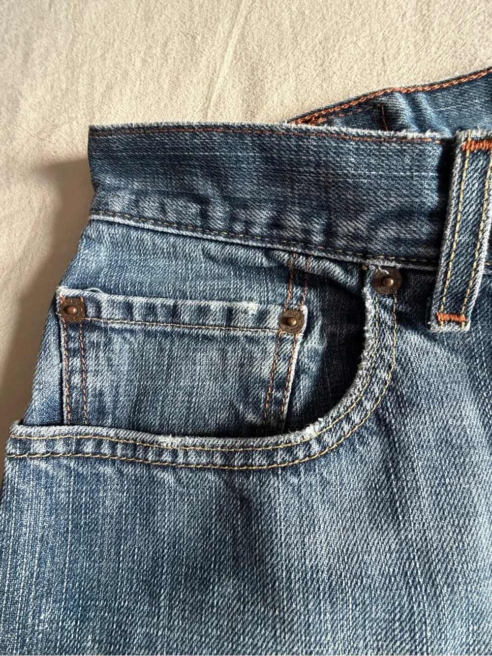 Y2K 2006 Levi’s 569 Loose Straight Jeans Men’s 36x32 Faded Medium Blue